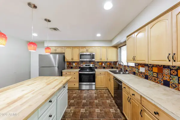 11610 N 58TH Avenue, Glendale, AZ 85304
