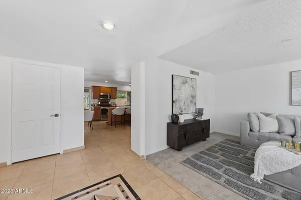 1128 W MONTE Avenue, Mesa, AZ 85210