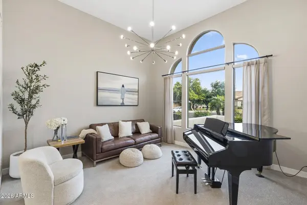 1582 E JADE Place, Chandler, AZ 85286