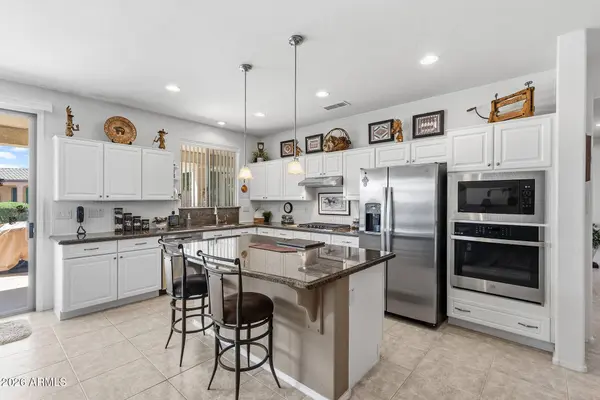 18741 N CACTUS FLOWER Way, Surprise, AZ 85387