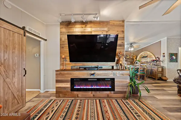 610 W VALLERI ANN Road, Paulden, AZ 86334