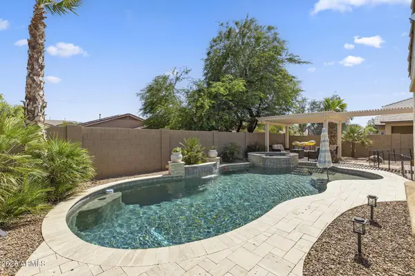 17327 W STRAIGHT ARROW Lane, Surprise, AZ 85387
