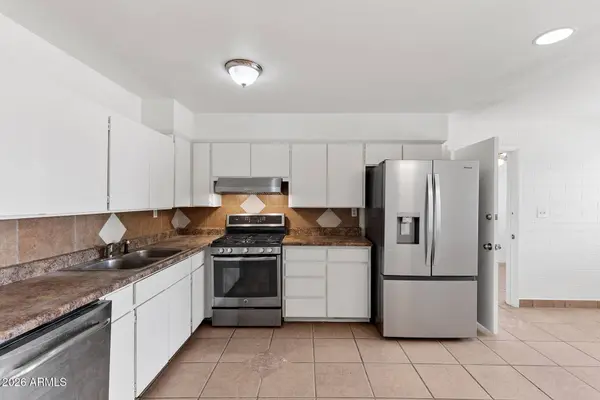 2246 W SIERRA Street, Phoenix, AZ 85029