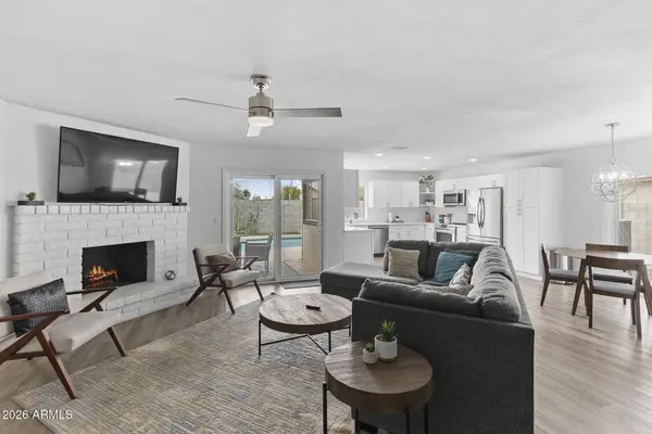 1922 W CORTEZ Circle, Chandler, AZ 85224
