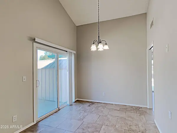 9855 N 56TH Drive, Glendale, AZ 85302