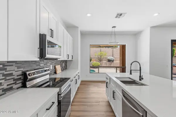 2940 W ADVENTURE Drive, Anthem, AZ 85086