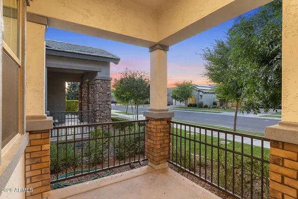 3929 E APPALOOSA Road, Gilbert, AZ 85296