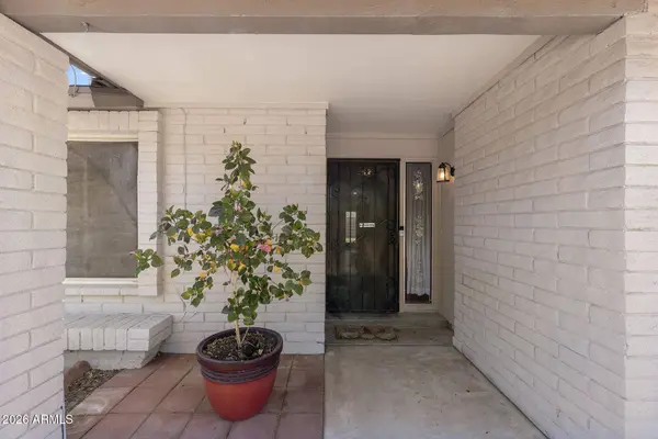 4523 W WAGONER Road, Glendale, AZ 85308