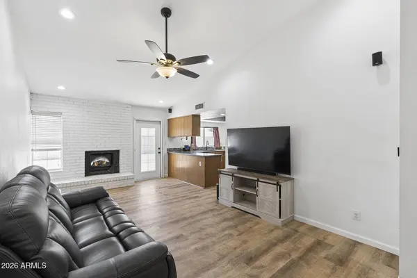 4523 W WAGONER Road, Glendale, AZ 85308