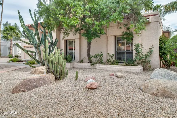 10675 E CINNABAR Avenue, Scottsdale, AZ 85258