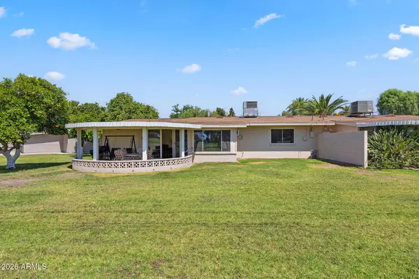10207 W SNEAD Circle S, Sun City, AZ 85351