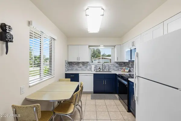 10207 W SNEAD Circle S, Sun City, AZ 85351