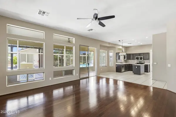 2437 E GROVERS Avenue, Phoenix, AZ 85032