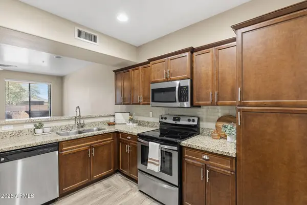 21655 N 36TH Avenue #106, Glendale, AZ 85308