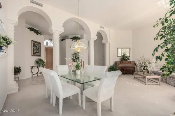 4419 E ROBIN Lane, Phoenix, AZ 85050