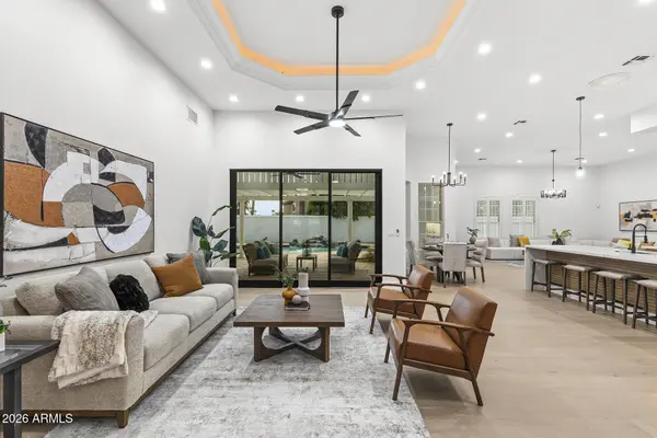 1120 N WREN Drive, Gilbert, AZ 85234