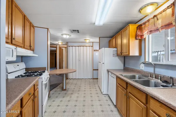 2701 E UTOPIA Road #6, Phoenix, AZ 85050