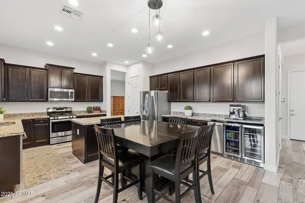 7427 W Saddlehorn Road, Peoria, AZ 85383