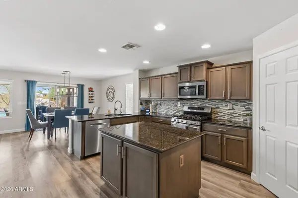 1948 W Black Hill Road, Phoenix, AZ 85085