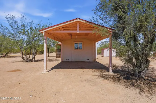 6811 N Guthrie Rd, Tucson, AZ 85743