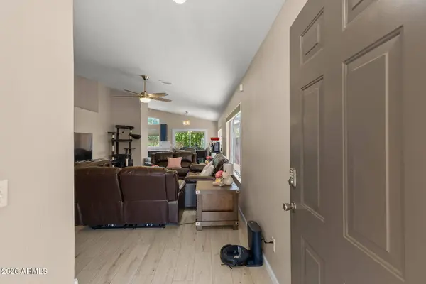 5018 W WIKIEUP Lane, Glendale, AZ 85308
