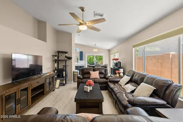 5018 W WIKIEUP Lane, Glendale, AZ 85308
