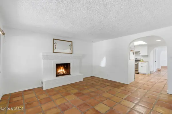 2720 N Columbus Blvd, Tucson, AZ 85712