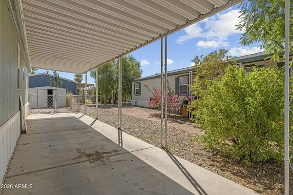 2200 N DELAWARE Drive #66, Apache Junction, AZ 85120