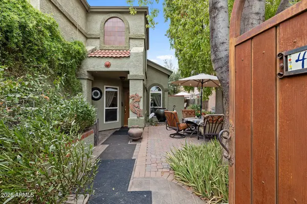422 E KERRY Lane, Phoenix, AZ 85024
