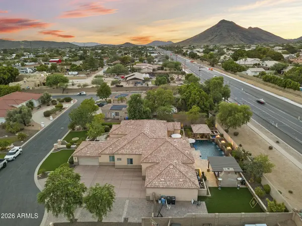 4744 W VILLA LINDA Drive, Glendale, AZ 85310