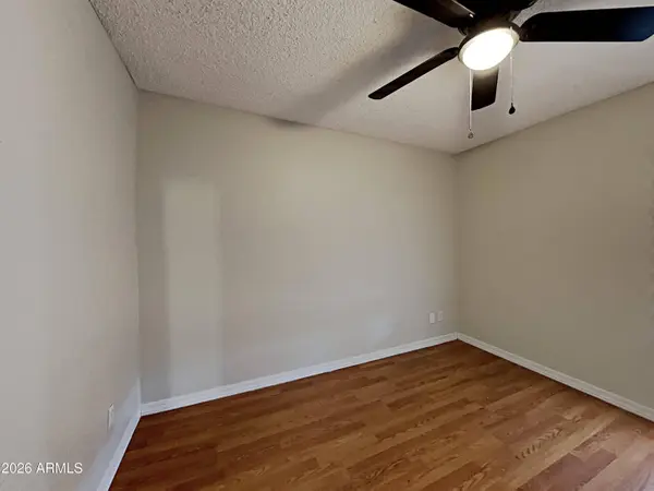 10248 W MEDLOCK Drive, Glendale, AZ 85307