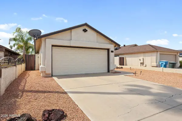 2111 E PARADISE Lane, Phoenix, AZ 85022