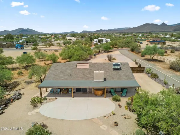 1011 E MADDOCK Road, Phoenix, AZ 85086