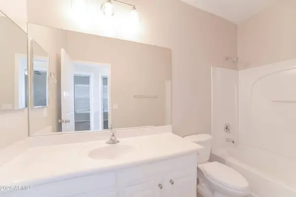 4537 W BURGESS Lane, Laveen, AZ 85339