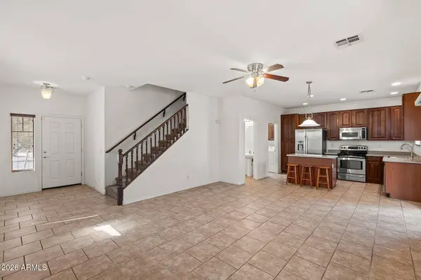 17401 W HOLLAND Lane, Surprise, AZ 85388