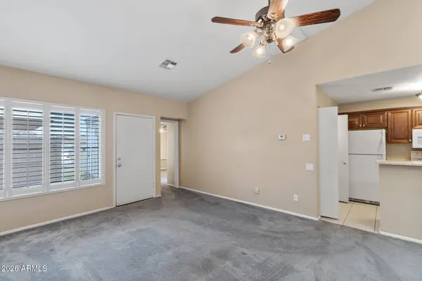 4449 E VINEYARD Road, Phoenix, AZ 85042