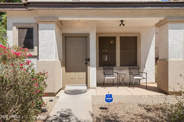 1361 S SWALLOW Lane, Gilbert, AZ 85296