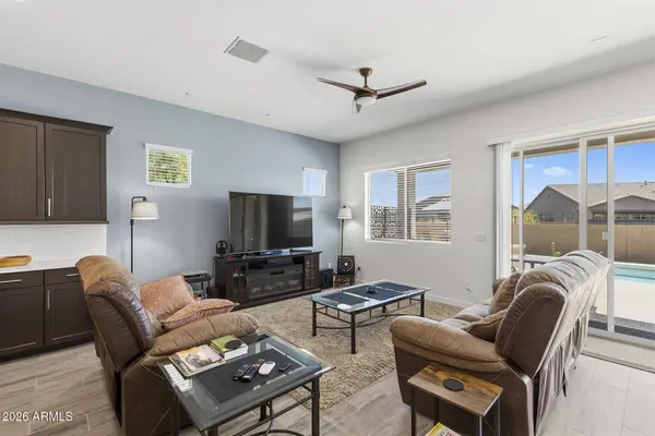 18931 W LAUREL Lane, Surprise, AZ 85388