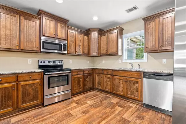 2711 EAST POINTE WAY, Opelika, AL 36804