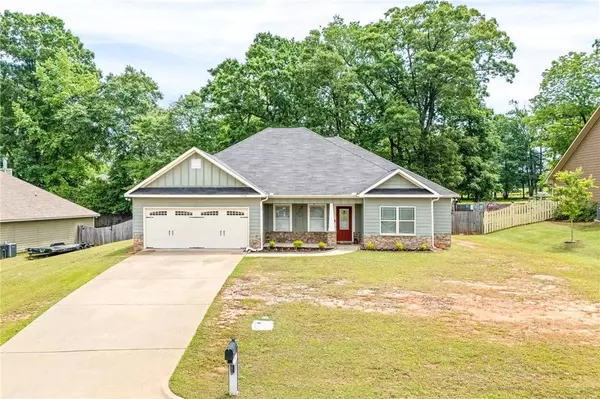 2711 EAST POINTE WAY, Opelika, AL 36804