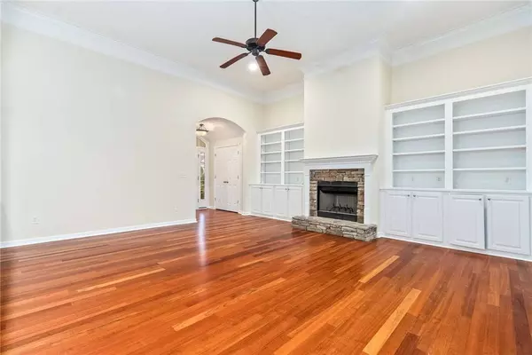 2306 ANDERSON LAKES DR, Opelika, AL 36801