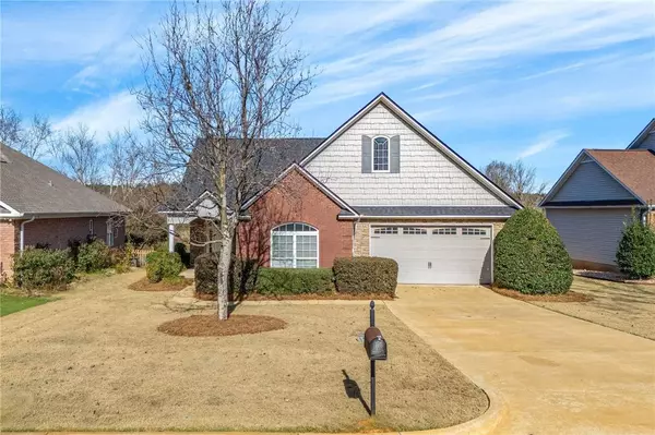 2306 ANDERSON LAKES DR, Opelika, AL 36801