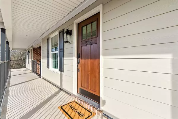 327 N Ross ST, Auburn, AL 36830