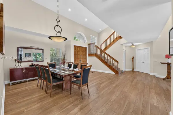 3315 Ottawa Ln, Cooper City, FL 33026
