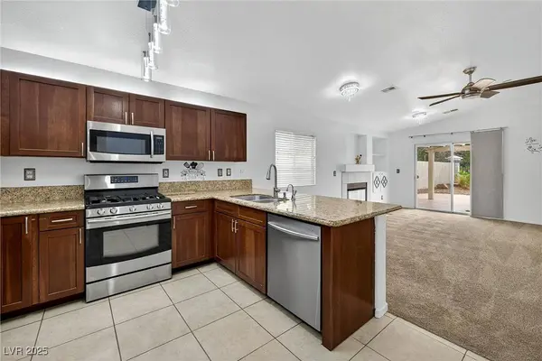 1472 Dragon Rock DR, Henderson, NV 89052