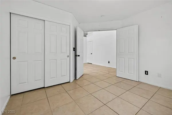 1472 Dragon Rock DR, Henderson, NV 89052