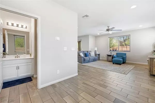 6783 Pleasant Flower ST, Las Vegas, NV 89149