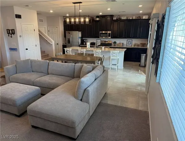 2585 Amazing Meadows AVE #1007, North Las Vegas, NV 89031