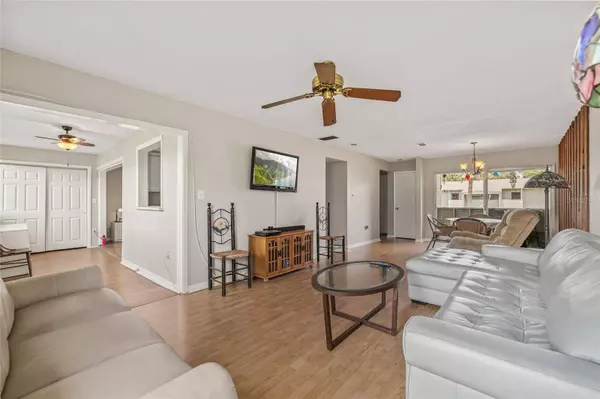 416 WINDRUSH BAY DR #416, Tarpon Springs, FL 34689