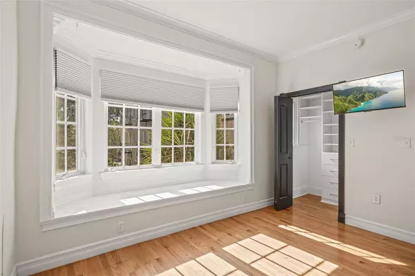 2117 W DEKLE #L-2, Tampa, FL 33606